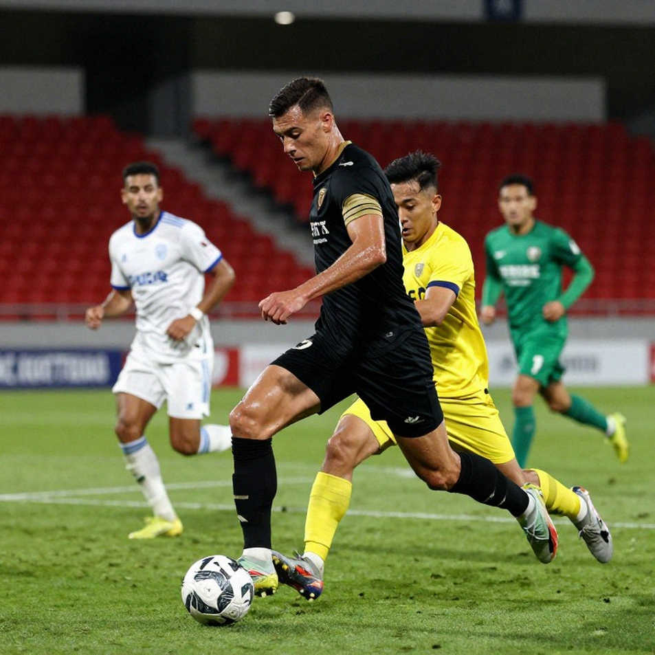Lisandro Martinez chỉ tay vào thượng tầng Man Utd: điểm gãy không nằm ở hàng thủ Lisandro Martinez chỉ tay vào thượng tầng Man Utd: điểm gãy không nằm ở hàng thủ