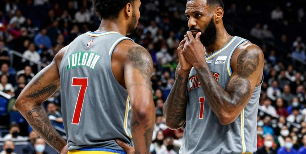 FEU 93-70 Ateneo: Cú lật dòng chảy sau hiệp một và khoảng trống Louie Alas để lại