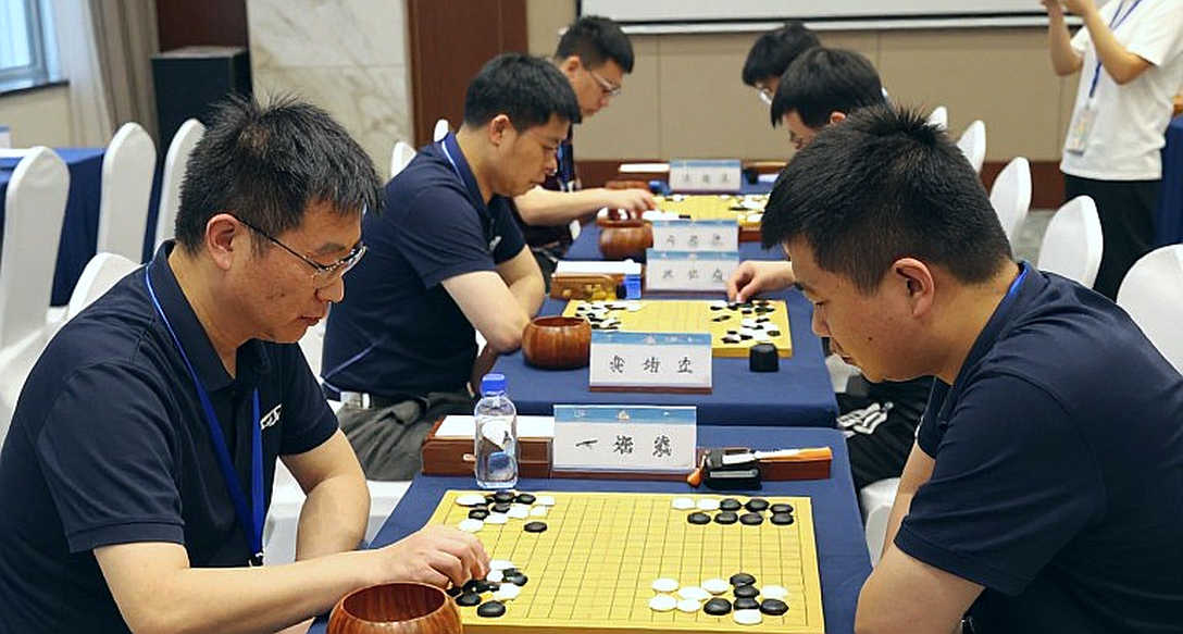 Nước cờ của một con số: Bên kia bàn cờ Benko và cuộc chiến định giá lại Nước cờ của một con số: Bên kia bàn cờ Benko và cuộc chiến định giá lại