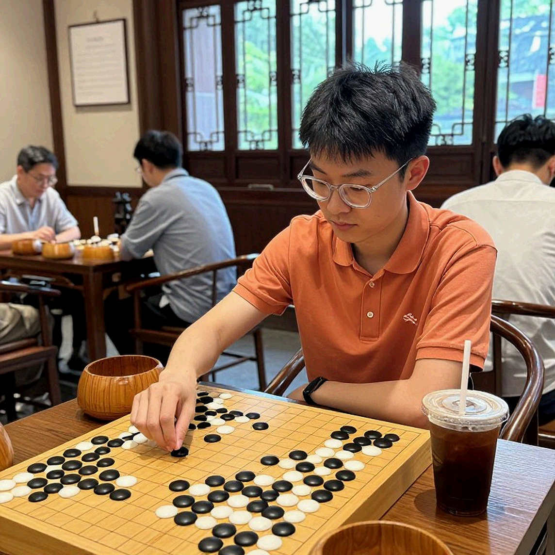 Clutch Chess Saint Louis và sáu video của Lilov: khi tiêu đề rời khỏi nội dung Clutch Chess Saint Louis và sáu video của Lilov: khi tiêu đề rời khỏi nội dung