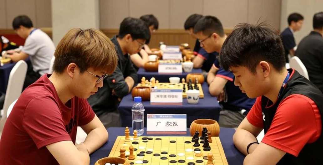 GCL 2026: Nepomniachtchi khiến Carlsen toát mồ hôi trước khi hạ Sindarov bằng đồng hồ