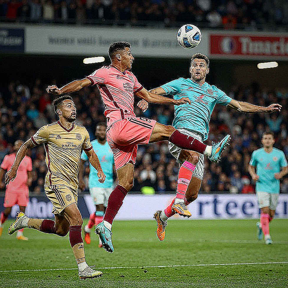Kyle Walker phá vỡ im lặng về cáo buộc tài chính của Premier League: “Họ không thể lấy đi những gì chúng tôi đã trải qua”