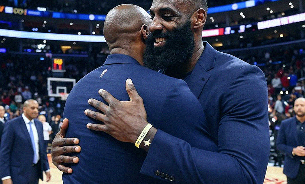 Charles Barkley: “NBA bây giờ dễ hơn trước” – Lời than của quá khứ hay sự hiểu lầm về thời đại? Charles Barkley: “NBA bây giờ dễ hơn trước” – Lời than của quá khứ hay sự hiểu lầm về thời đại?