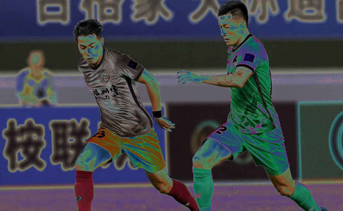 Một quả phạt góc, một bản hợp đồng dự bị: Cách Persib Bandung mua ba điểm bằng thứ không nằm trong băng hình Một quả phạt góc, một bản hợp đồng dự bị: Cách Persib Bandung mua ba điểm bằng thứ không nằm trong băng hình