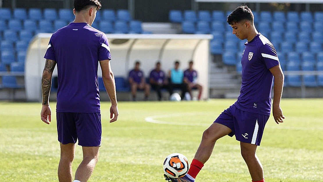 Hà Nội FC thua sốc 1-4: Có Hai Long, Hoàng Hên, đội bóng vẫn chưa biết mùi thắng ở V-League 2026-2027 Hà Nội FC thua sốc 1-4: Có Hai Long, Hoàng Hên, đội bóng vẫn chưa biết mùi thắng ở V-League 2026-2027