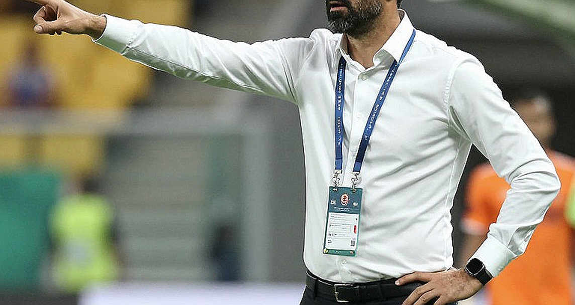 Buổi tập thì thầm của Italiano: Beşiktaş đặt nhịp trước trận gặp Kocaelispor
