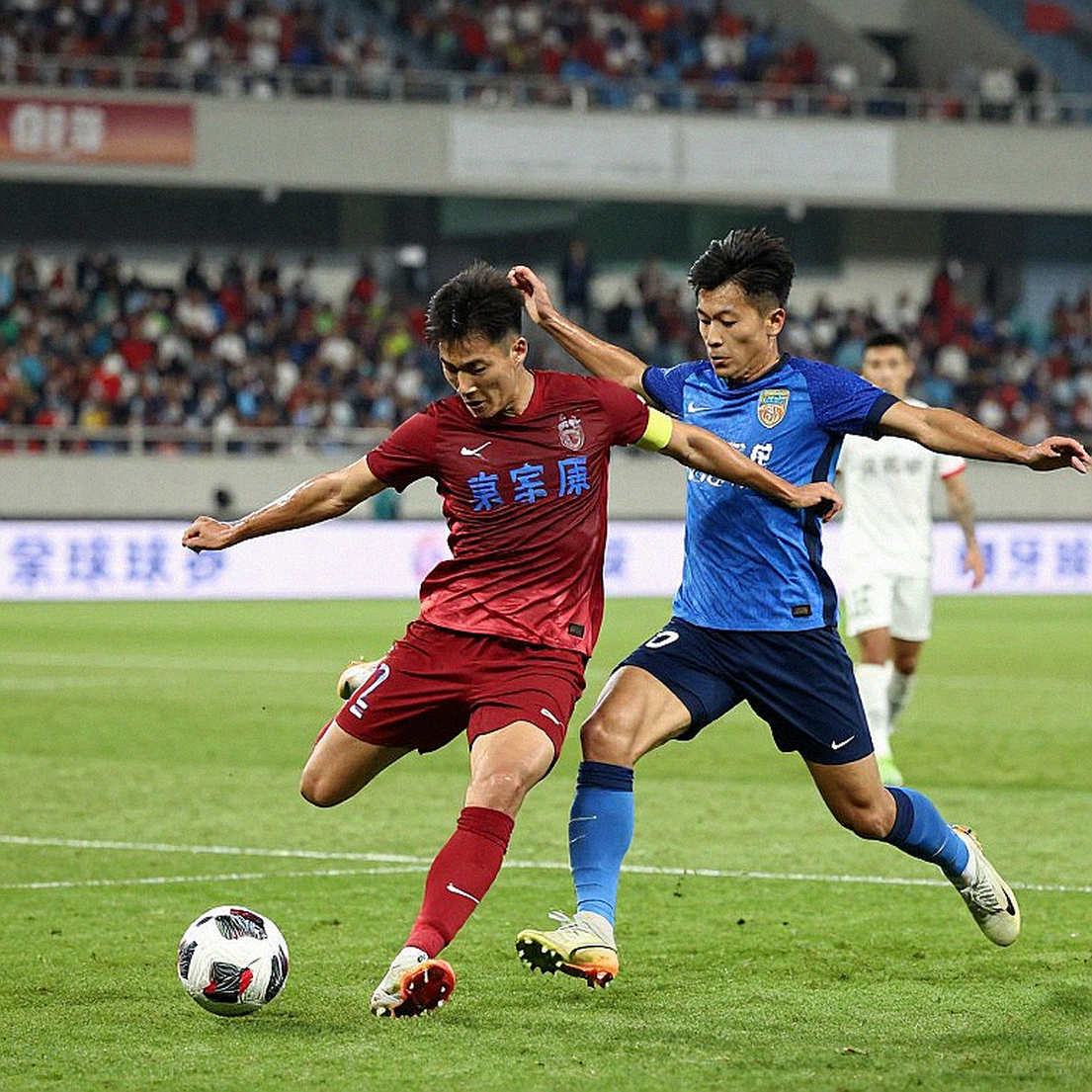 Yellow Alert in Mexico City: Hail, 50 km/h Gusts and the Liga MX Fixture Equation Yellow Alert in Mexico City: Hail, 50 km/h Gusts and the Liga MX Fixture Equation