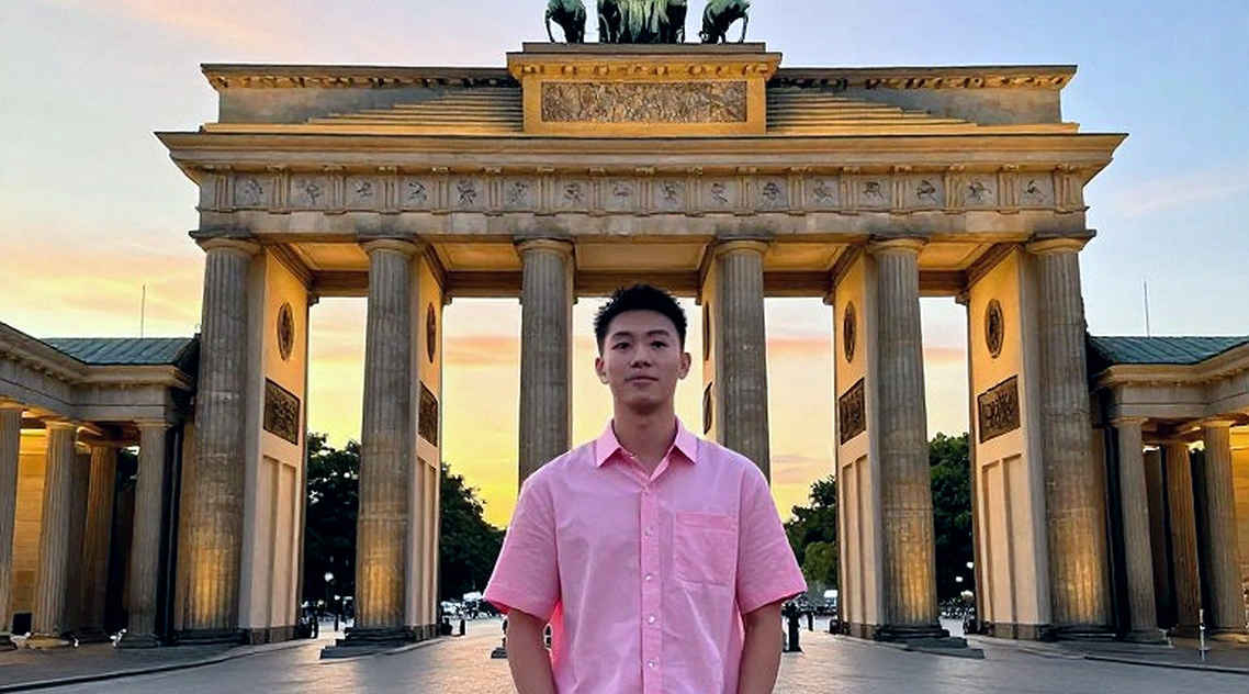 Latak cứu ba điểm vô địch, hạ số 1 trẻ Guto Miguel tại chung kết US Open Latak cứu ba điểm vô địch, hạ số 1 trẻ Guto Miguel tại chung kết US Open