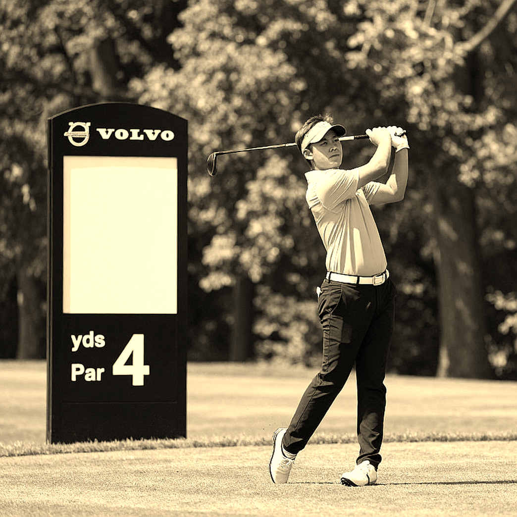 Giải Golf Việt Nam 2026: Vòng Đầu Đầy Bất Ngờ Với Cú Đánh Xa Đẳng Cấp