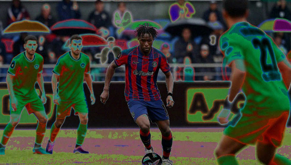 CAHN và Kashima Antlers: Khoảng cách 3,4 lần nằm ở đôi chân, không ở sân cỏ CAHN và Kashima Antlers: Khoảng cách 3,4 lần nằm ở đôi chân, không ở sân cỏ